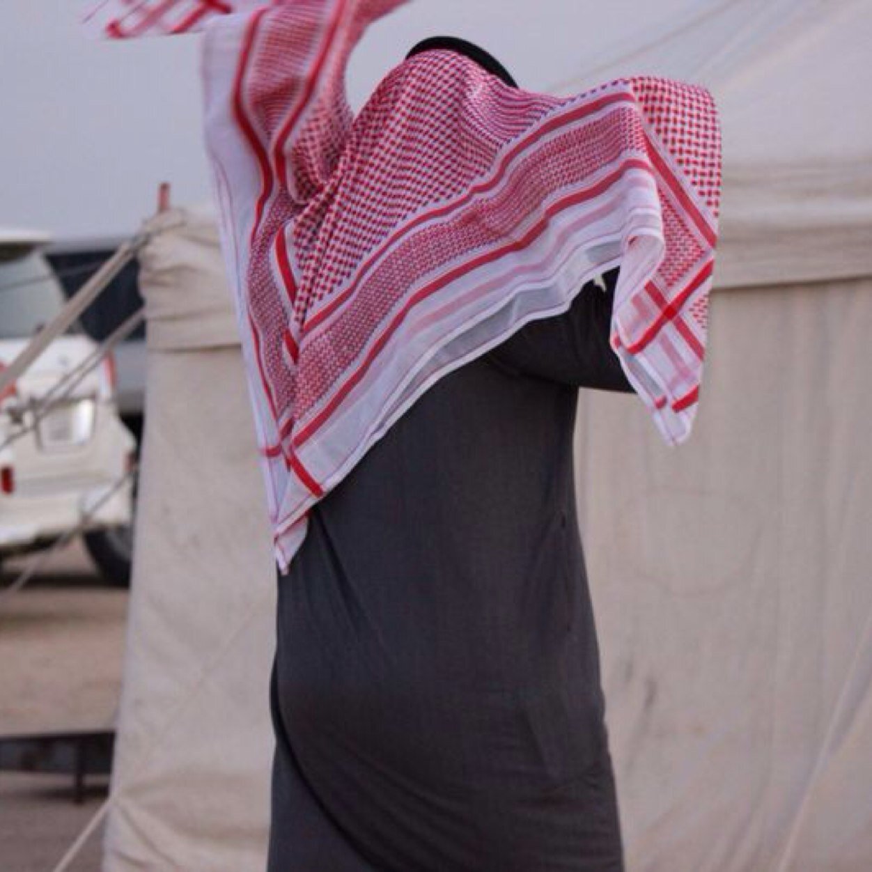 اانآ مسووول عمّا ااكتُب ولَست مسووول عمّى تَفهم !