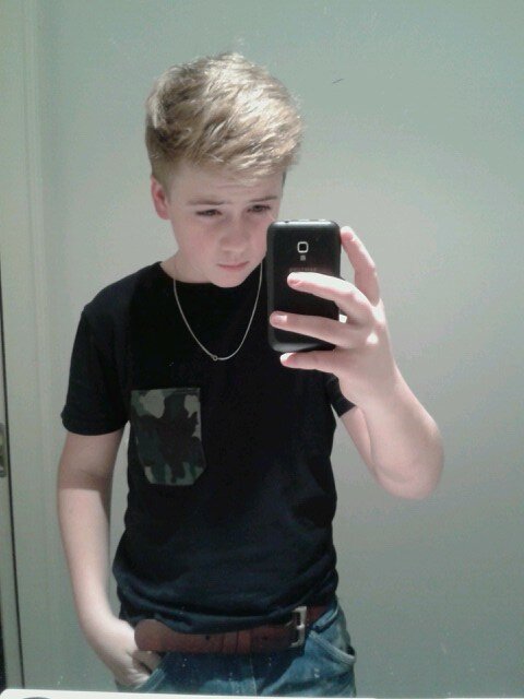 CateDerk's profile picture. $$