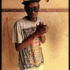 my name is edvan sou boa jent simpático carismático imdependente yha o resto saberan com o passar do time«««««««««««»»««