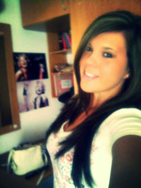 ••Y*0*L*0••