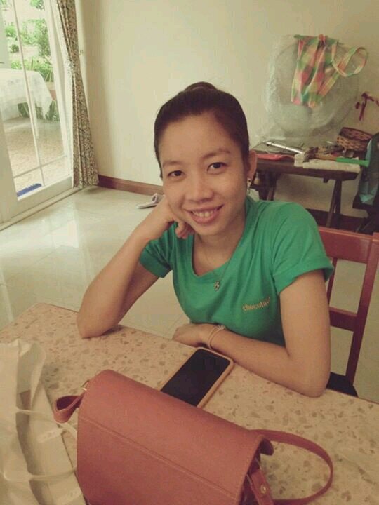 ผู้หญิงธรรมดา หน้าไม่สวย แต่จริงใจ ^_^
