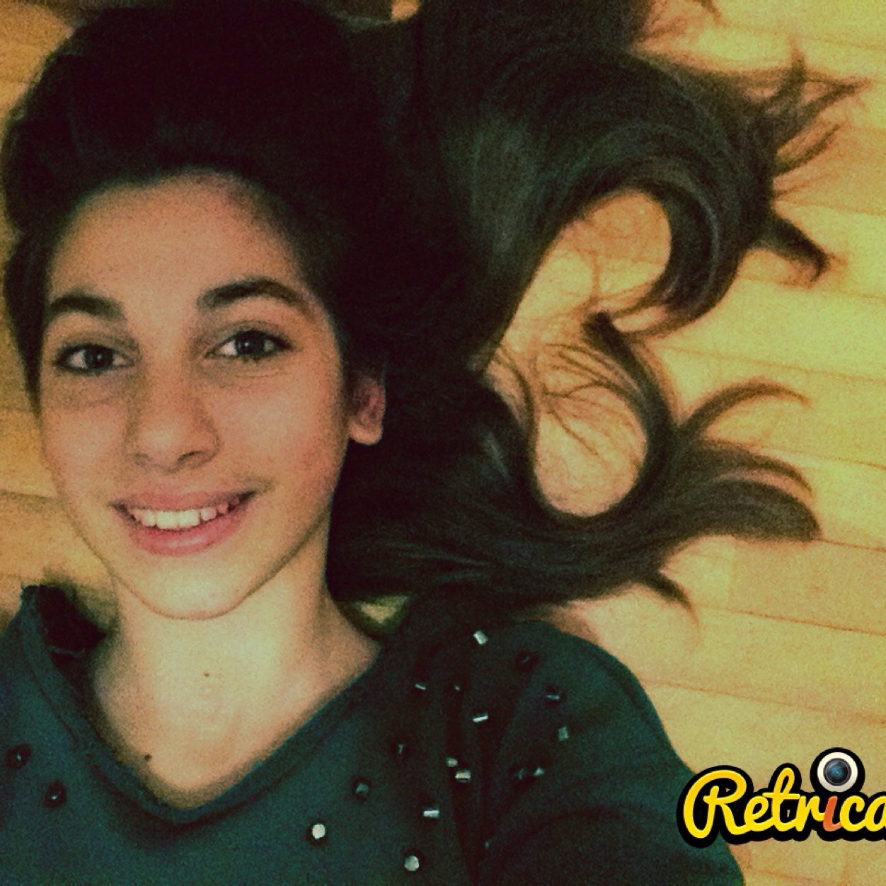 Hi, my name is Alice I love One Direction... 4 english boy stole my heart, and a irish boy ate it! ZAYN, LIAM, LOUIS, HARRY, NIALL.... LOVE YOU SO MUCH !