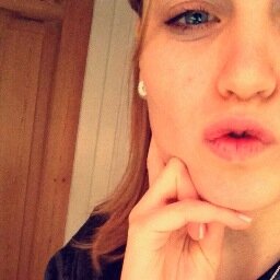Couldn't live without bands, Louis Tomlinson or Ed Sheeran - ⚓️ | fashion ~ lips ~ nails ~ girls | IG: _marieolsson