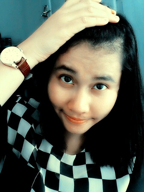 LhalhaShe's profile picture. ordinary about me