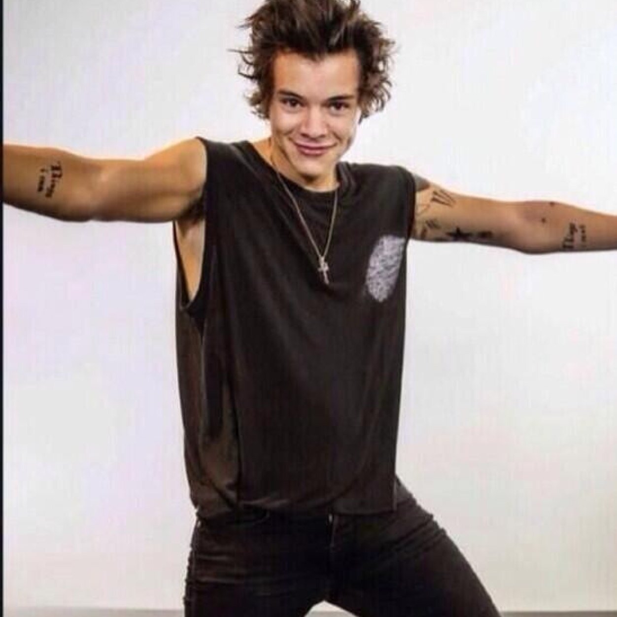 please follow @stellarnarry, ill follow back there as well! ily