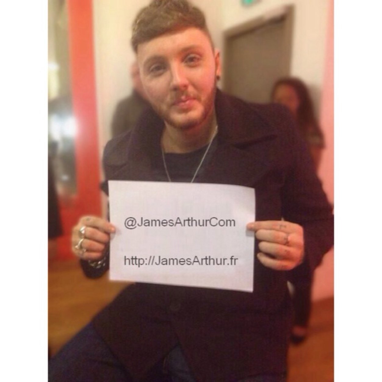 Depuis 29/08/12 |James followed us 30/08/12 ||En contact avec le label http://t.co/oOtJHLFOOK James.Arthur.Site@gmail.com COMPTE FRANCAIS