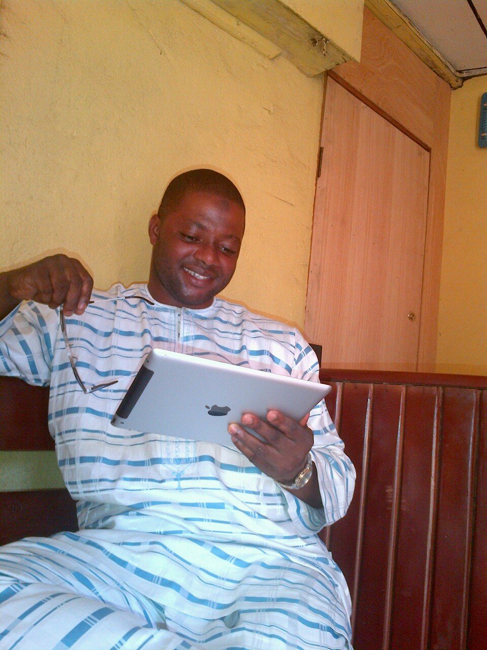 Am simple guy looking 4 honest girl