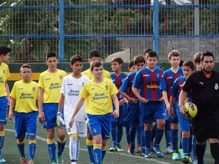 el futbol es lo qe mas me gusta e  este mundo