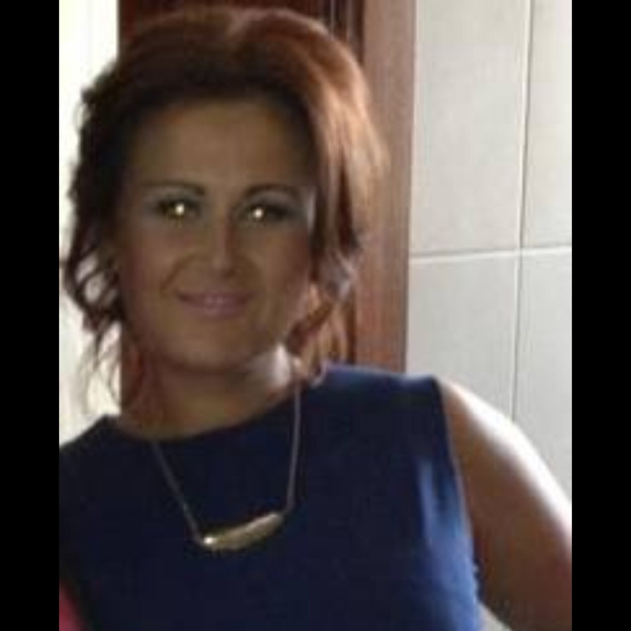 Names lisa :) 19 years old and from the amazing london derry :D follow me and il do the same x