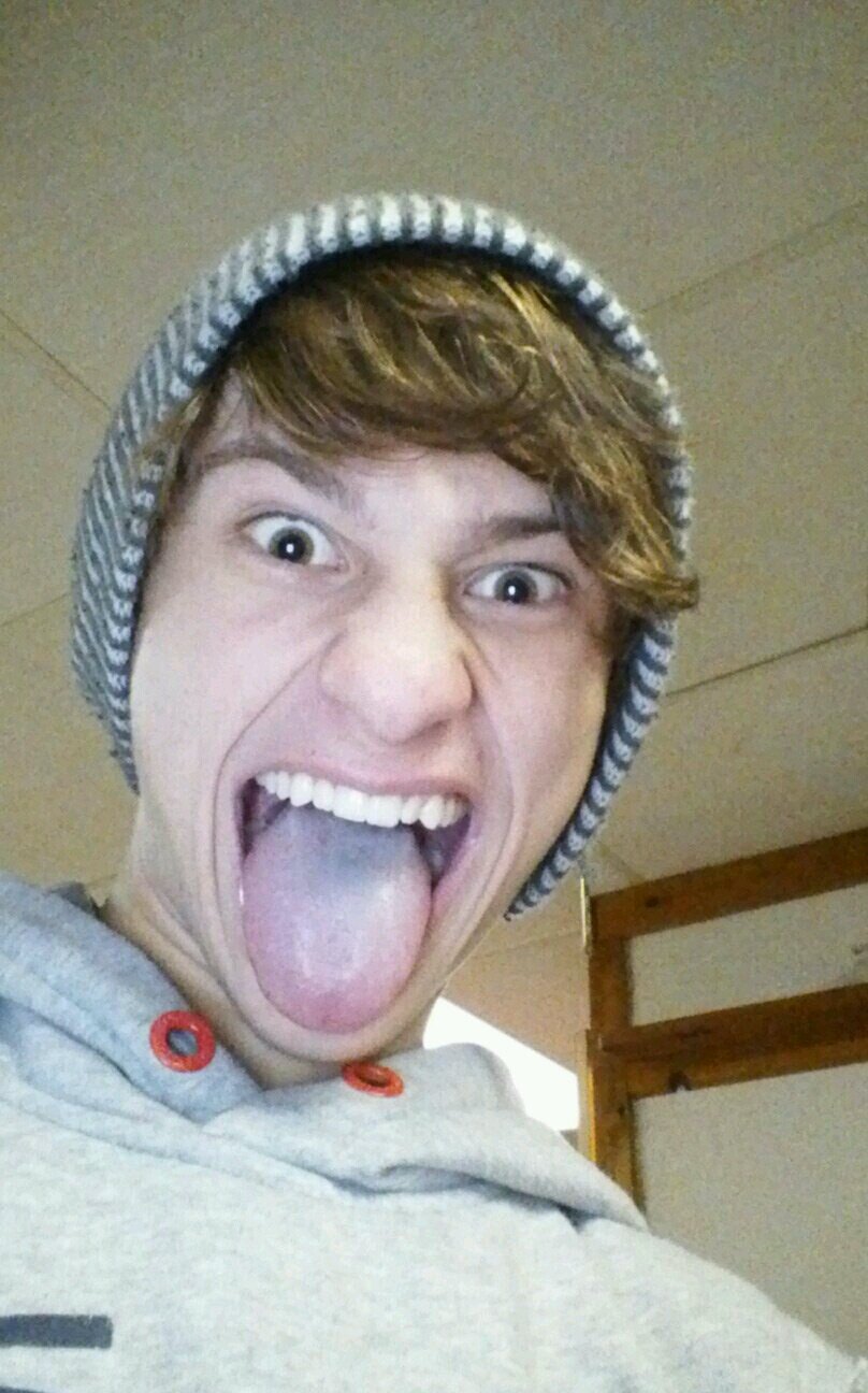 GibbonGmail's profile picture. I'm a fun person so follow me