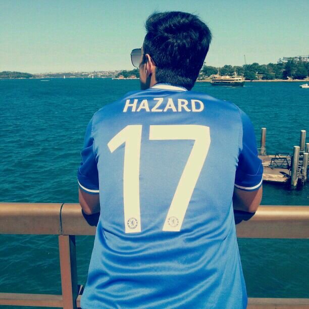 Proudly Portuguese ♥ Live for Chelsea FC ● Electro House DJ & Aspiring Footballer ¤ If I had 2 Lives I'd give them both to u Chelsea FC! ◆ Didier Drogba = Hero