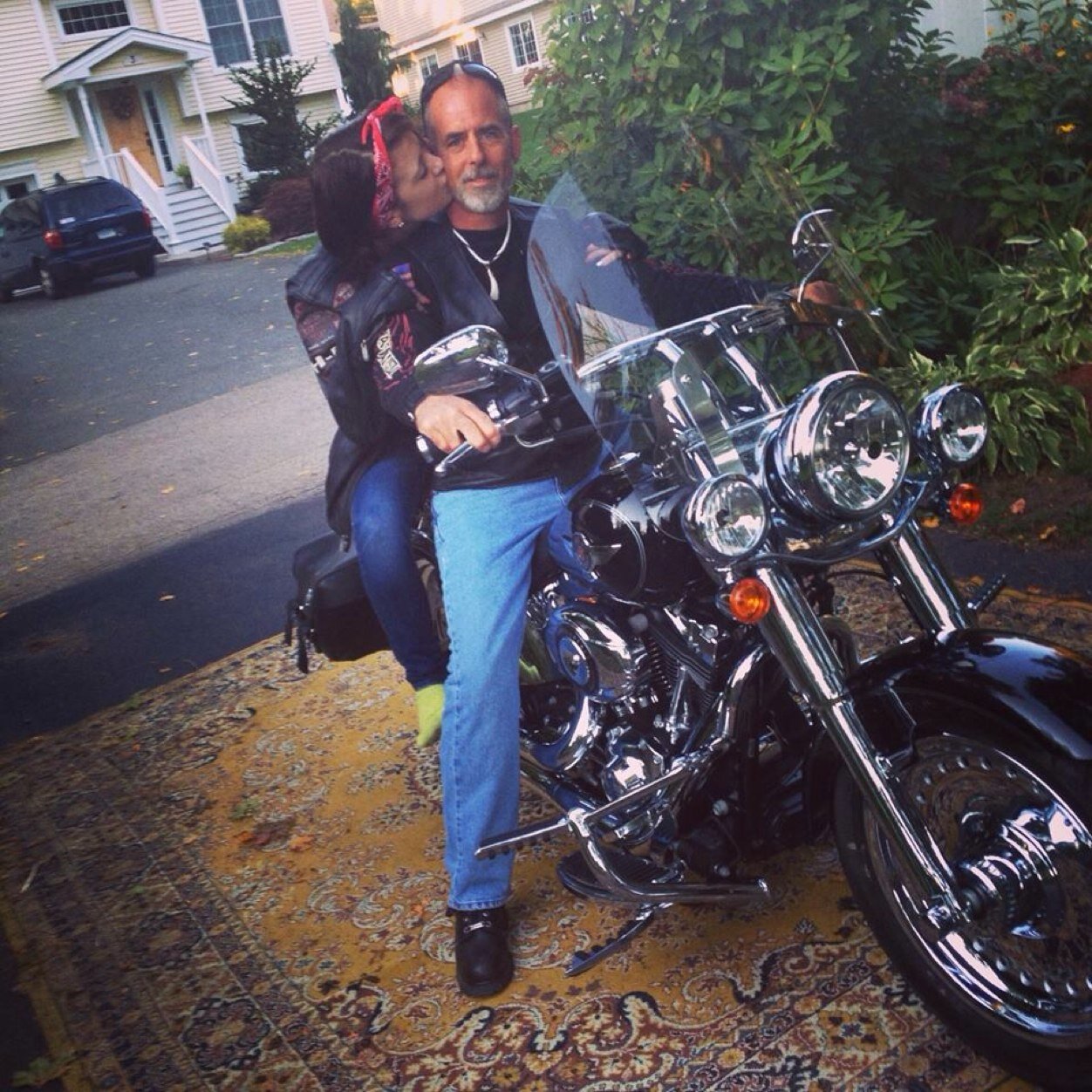 An average guy with extraordinary culinary skills. #lovemyharley#lovemyfamily#lovemyjob #lovemyGod