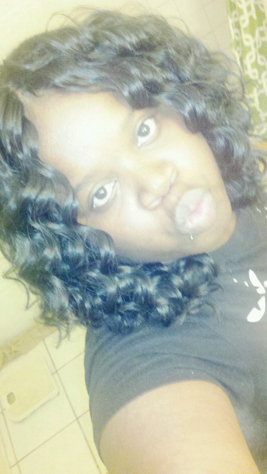 follow me on IG@neenee_xx and make sure u like my pics