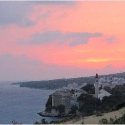 Website maintained by Krešimir J. Adamić from a small cottage on the Grabov Rat peninsula on the island of Brač, Croatia.