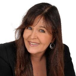 Holistic Organizational Development is my passion! I love to see people and businesses thriving! A global network of friends and colleagues is my inspiration.