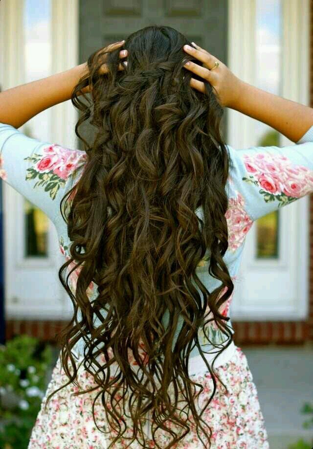 GodHas_Blessed's profile picture. Jesus loving, bow wearing, hair curling, nail painting, sweet tea drinking, southern born girl.✌️