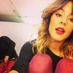 Amo a Tini sroessel y al elenco solo quiero que me sigan solo eso y nada mas x que seria un sueño cumplido