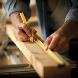 Blog et site d'informations proposant des articles sur le travail du bois, l'outillage, les techniques de menuiserie et des réalisations.