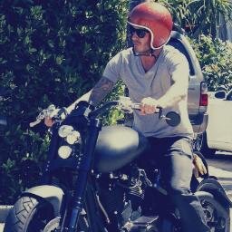 RonRoc_'s profile picture. Rebel, Traveler, Photographer, Wanderer, Dreamer!
I want what I like and I do what I want !!