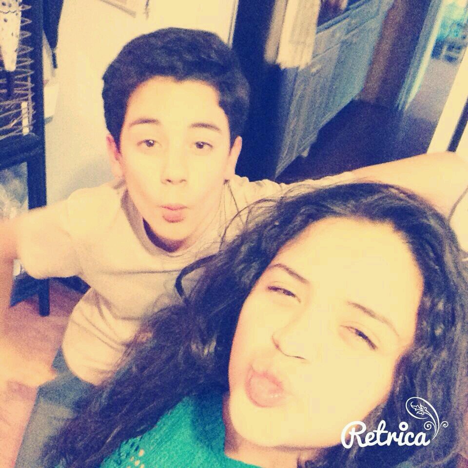 EvelyneMars's profile picture. What doesn't kill you makes you STRONGER  
                     Remember all the days ;)