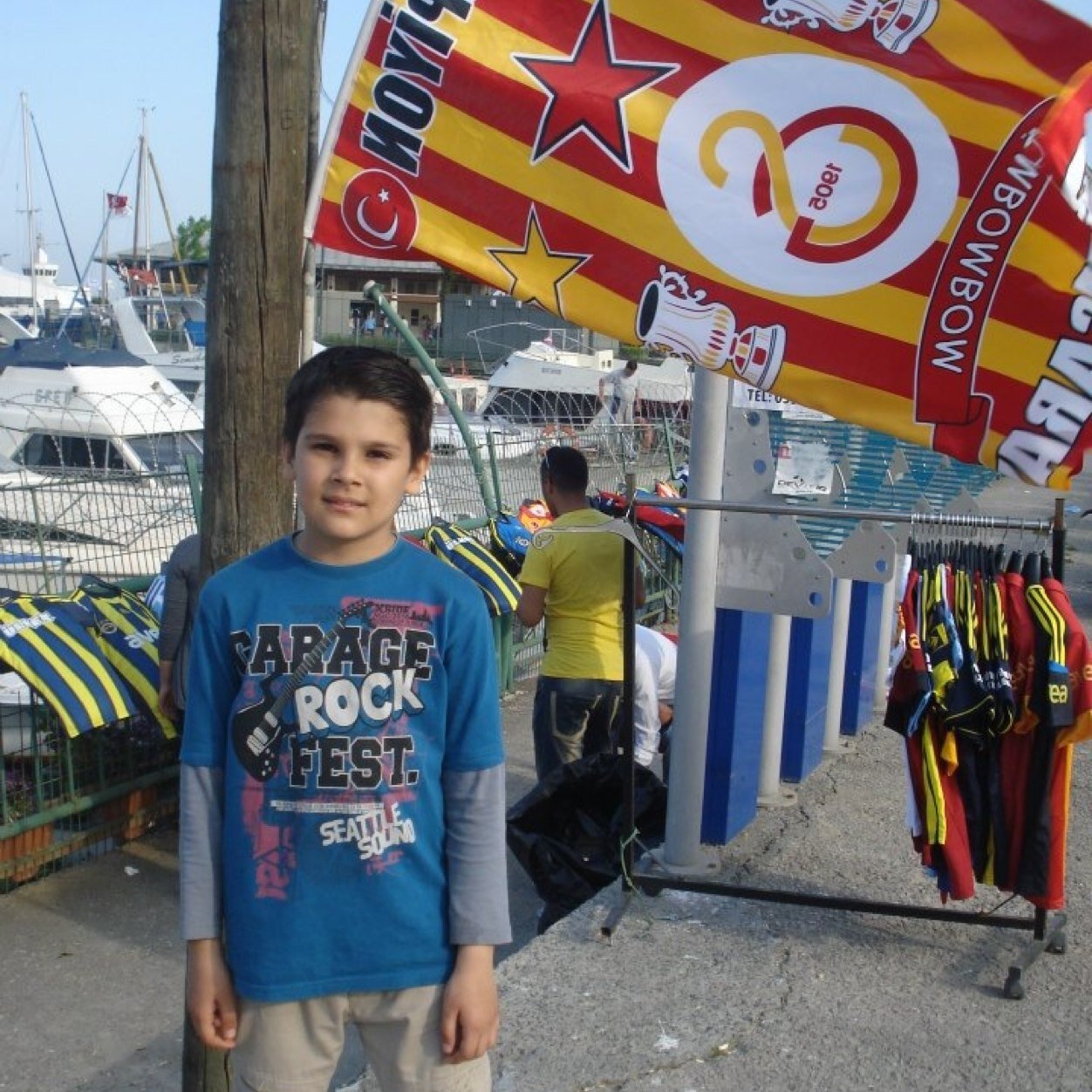 Hayatta bir kısa süre yaşarız diğer hayatı hissetmeye çalışırız