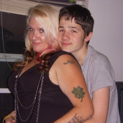 KylePrent's profile picture. probably have you chick on my dick #thefamily