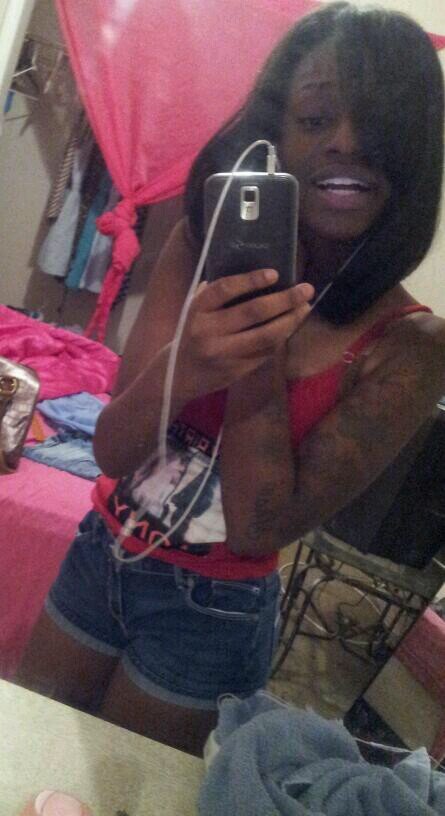 follow me on Instagram pink_glitter96
