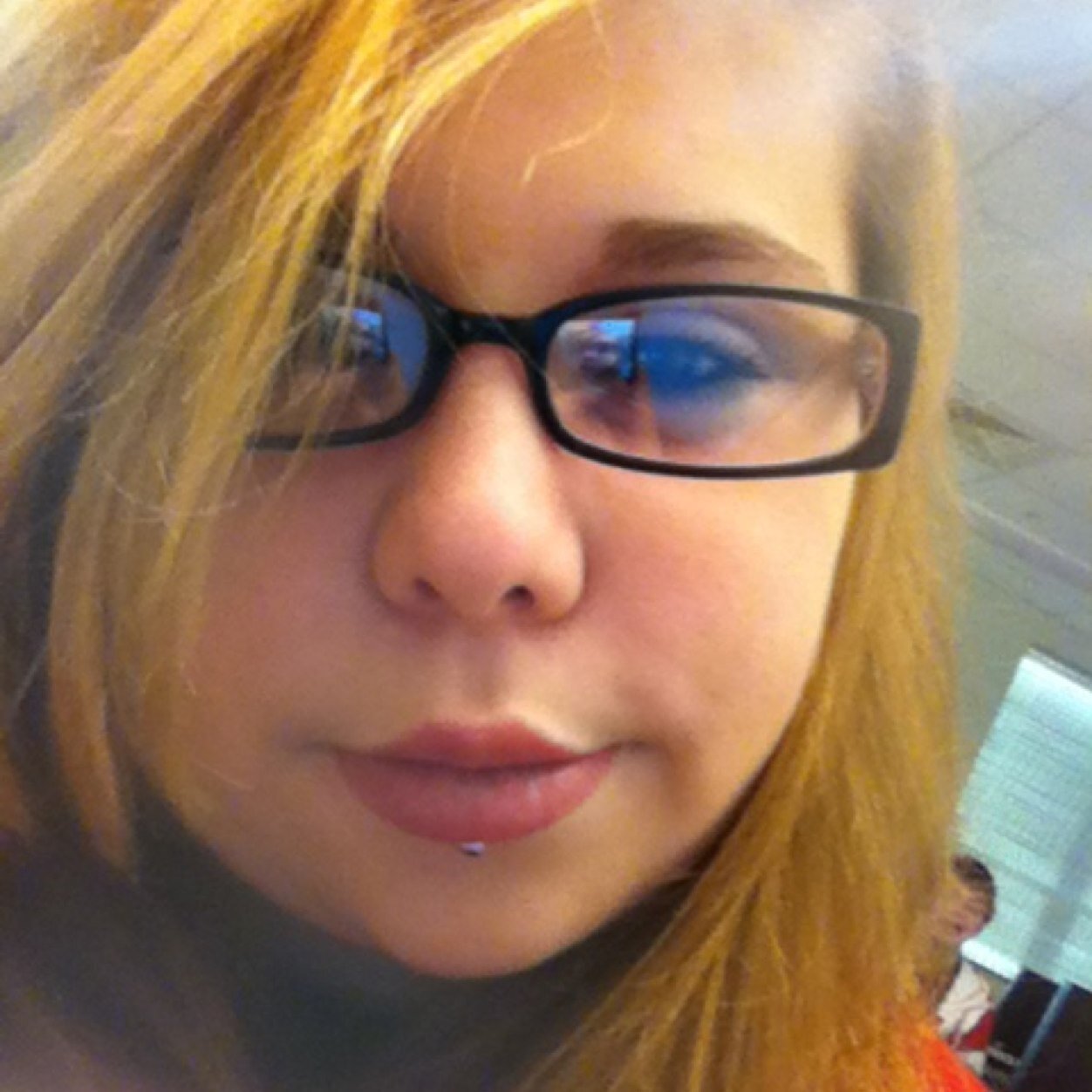 Well I love one direction hehe ^~^ (don't hate appreciate) and if you follow me I will follow back :D and I really like Demi Lovato so ya dont hate please :3!!