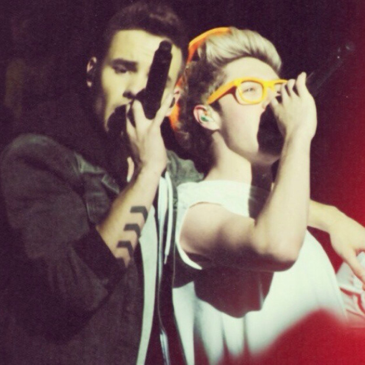 Liam1DFS's profile picture. I'm Liam. Ask me whatever. I follow & tweet everyone back. If I dont reply during the day, I will at night.
(Single| Bisexual)