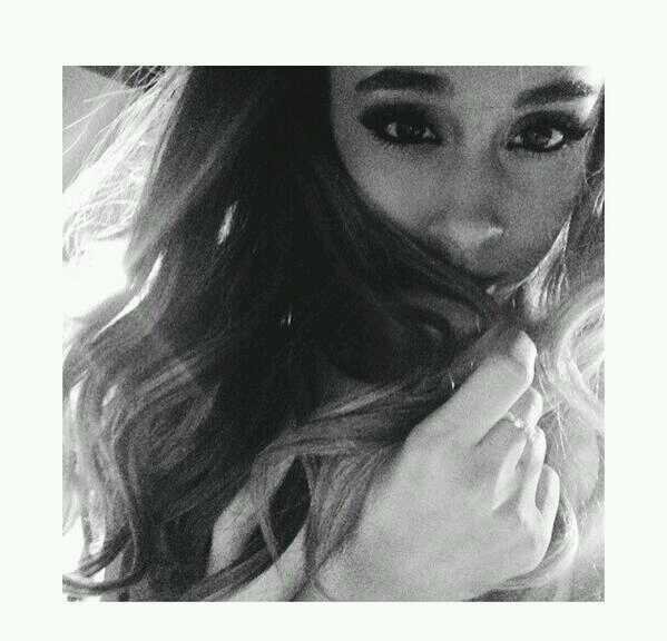 @arianaadelrey just gave you a free follow, so go follow her!