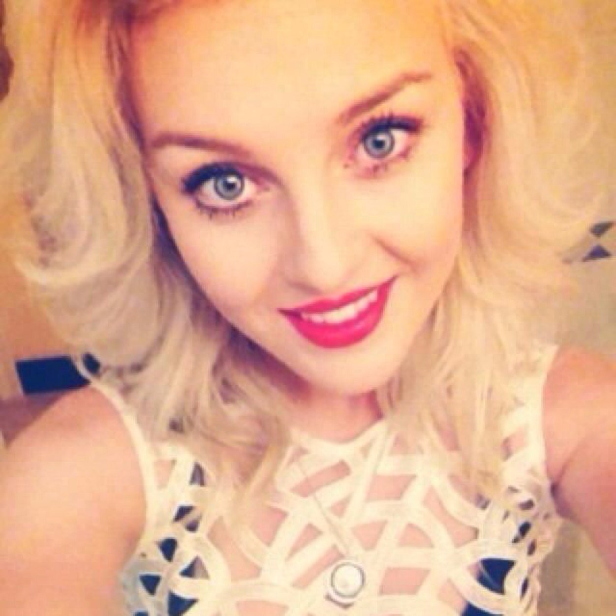 •Baby you are my wonderwall.• ||Single||