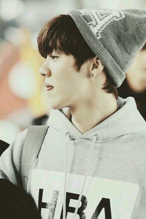 I am 16years old,I love Korea Very much and I love kpop♥ ♥