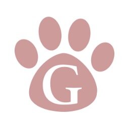 Somos unas galguitas muy molonas, listas y mimosas, hemos sido adoptadas por una familia estupenda que nos adora!