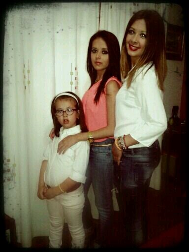 nieveslr27's profile picture. 