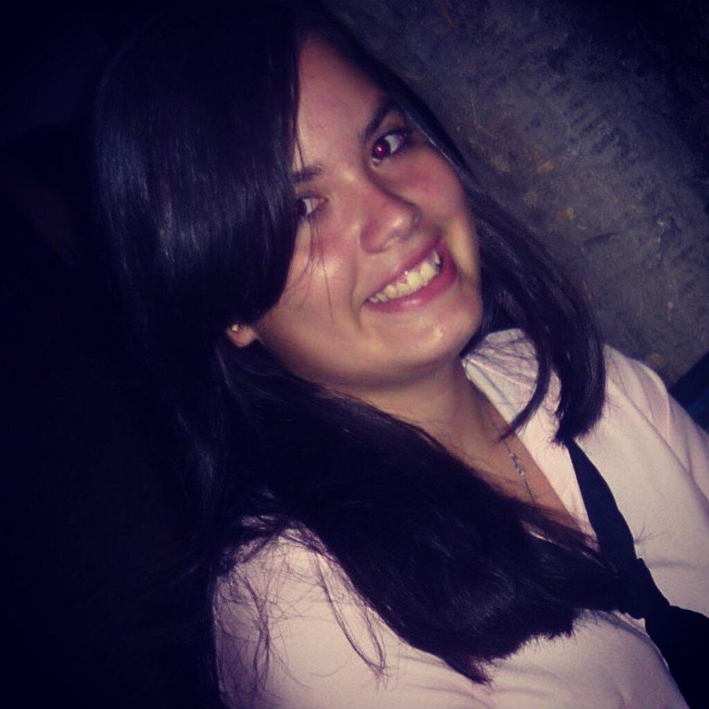 eu sou uma menina muito legal sou um pouco envegonhosa mas eu adoro meus amigos