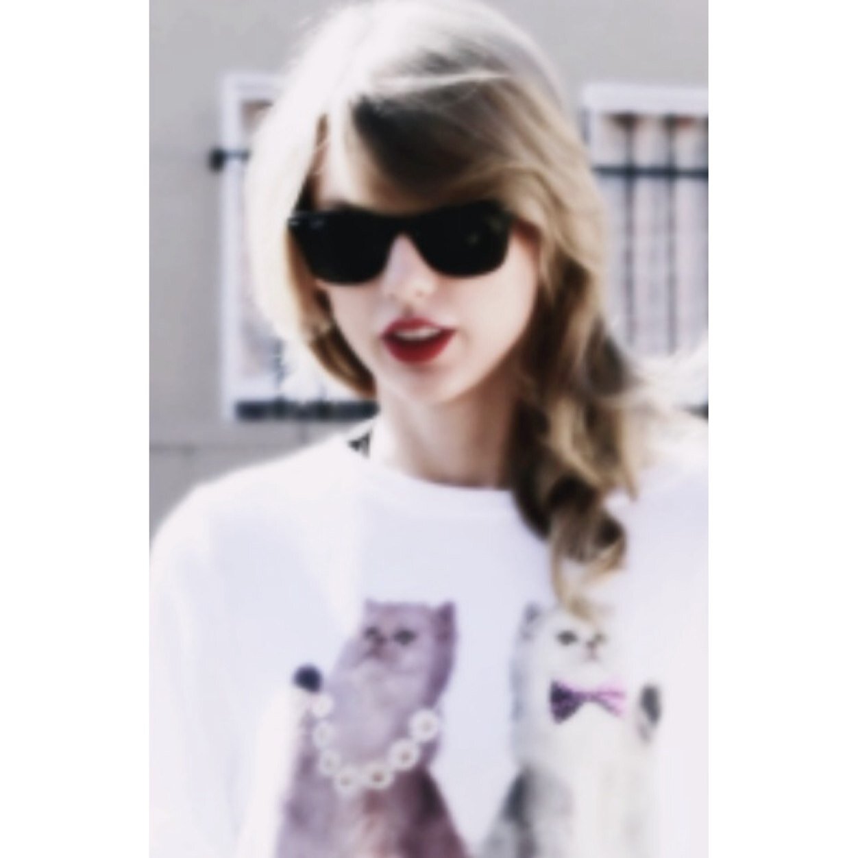 Since i changed my @ i decided to give as many people as i can a follow cause ily. You don't have to follow my main but it would be nice- @therapyswift