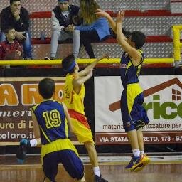 Giocatore di basket presso igea basket Barcellona
