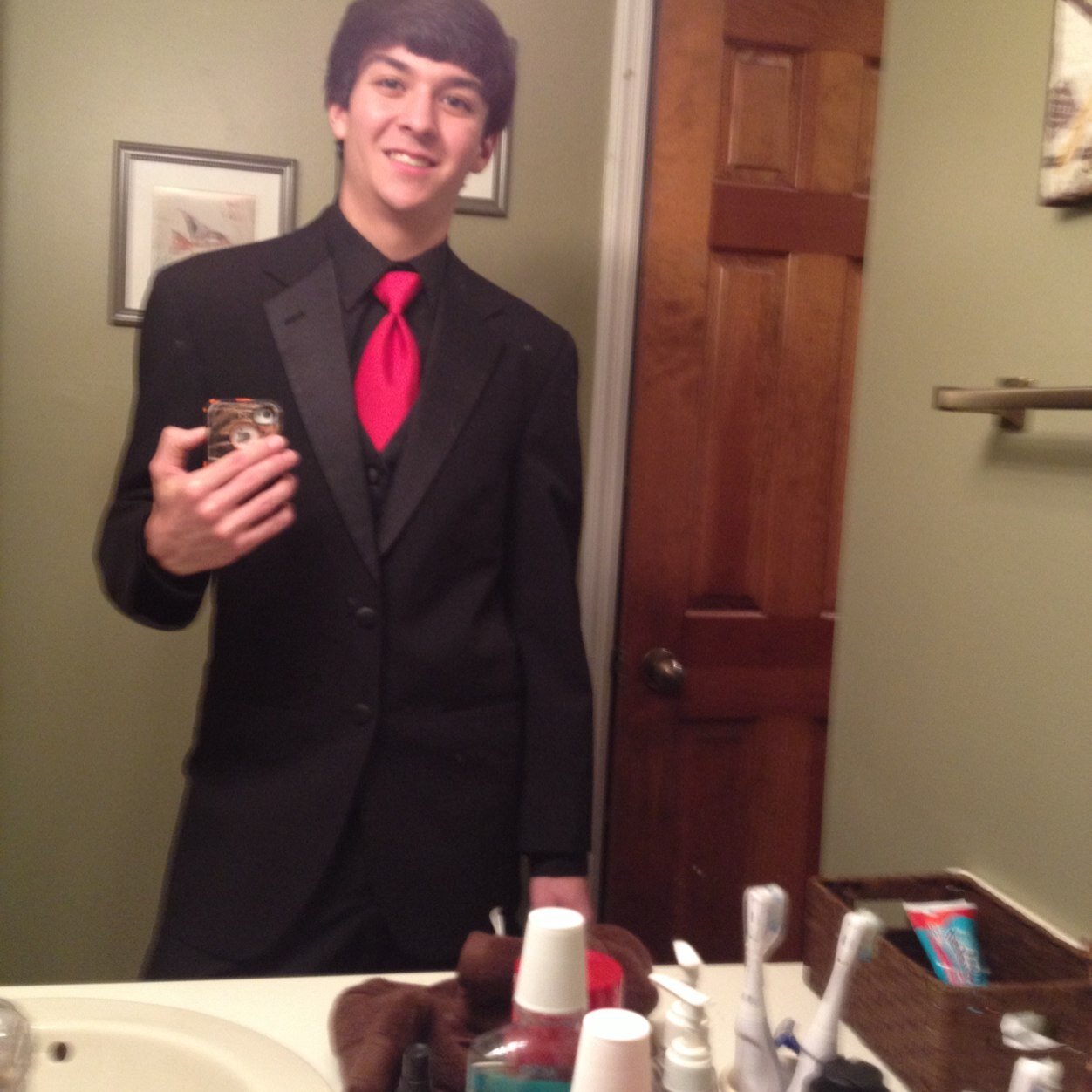 oddforsure's profile picture. The beach is the greatest thing to live close to