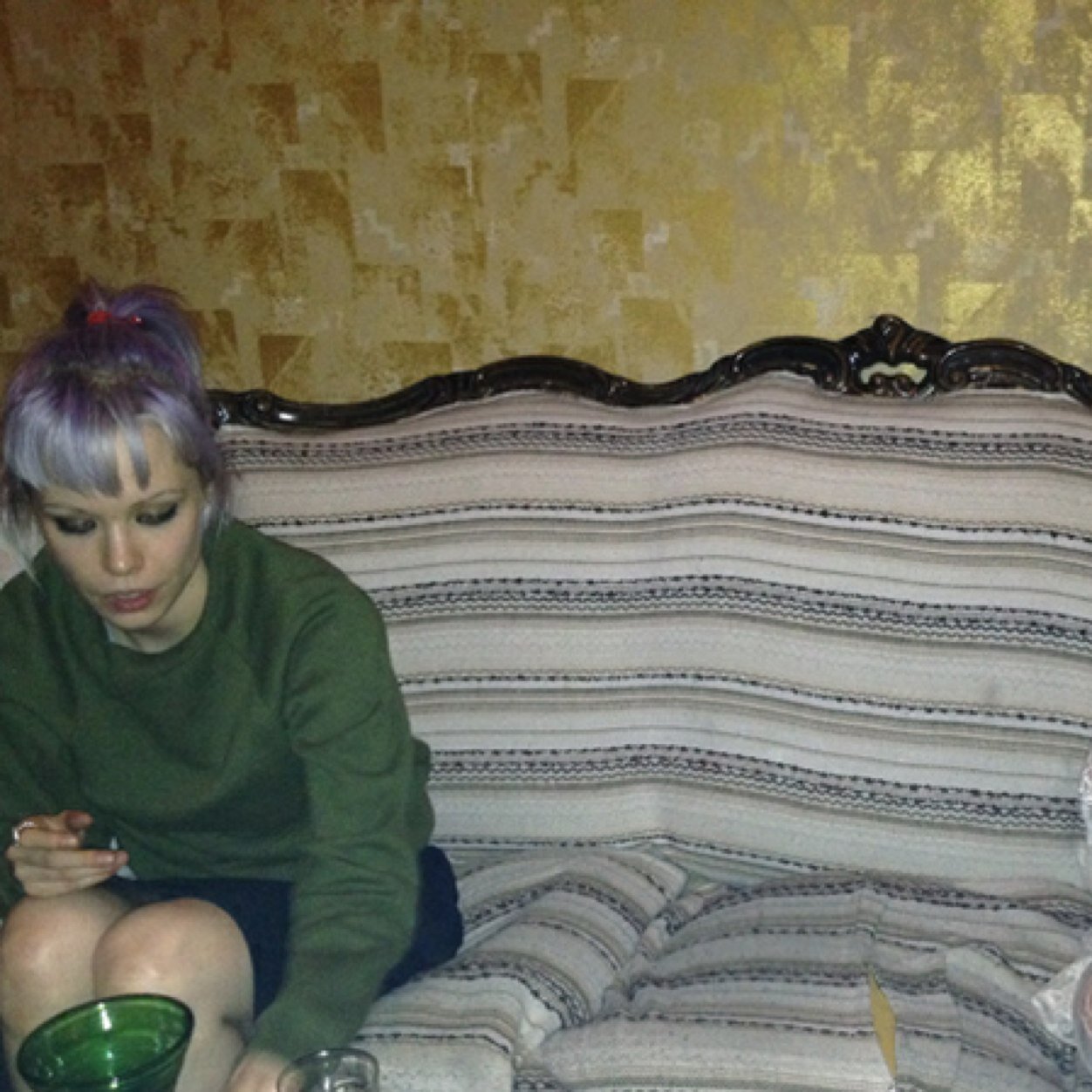 crystaldxisies's profile picture. nothing matters, we're all dust.