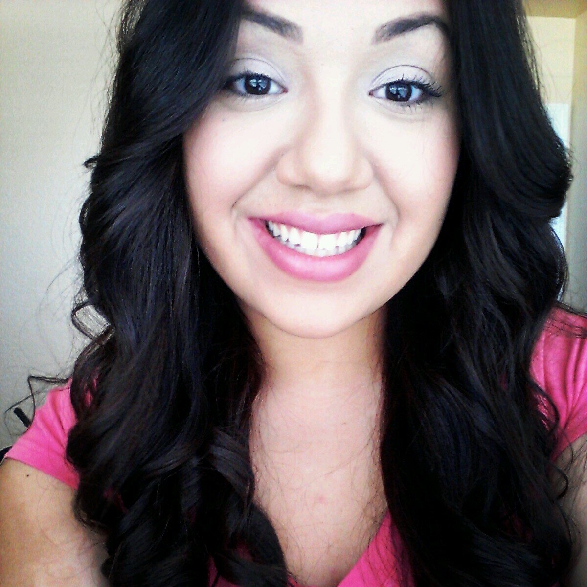 Mariaasoteloo's profile picture. Be Happy .