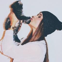 ωιℓℓ уσυ ѕтιℓℓ ℓσνє мє ωнєи ιм иσ ℓσиgєя уσυиg & вєαυтιfυℓ?