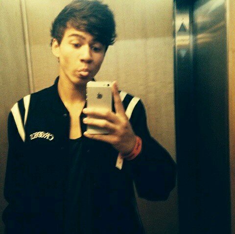 girl| Spanish account to suport @Calum5SOS and @5SOS|The best idol of the world♡| Cashton♥| One direction as lifestyle∞|Olly♥