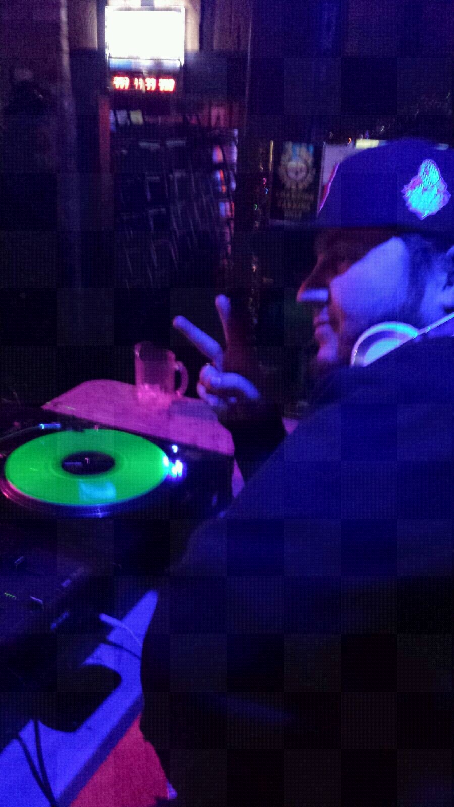 IM THE PARTY ROCKING DJ FROM DOWNUNDER LIVIN IT UP IN THE U.S!!! P.R.D.U.S IN THE HOUSE :)