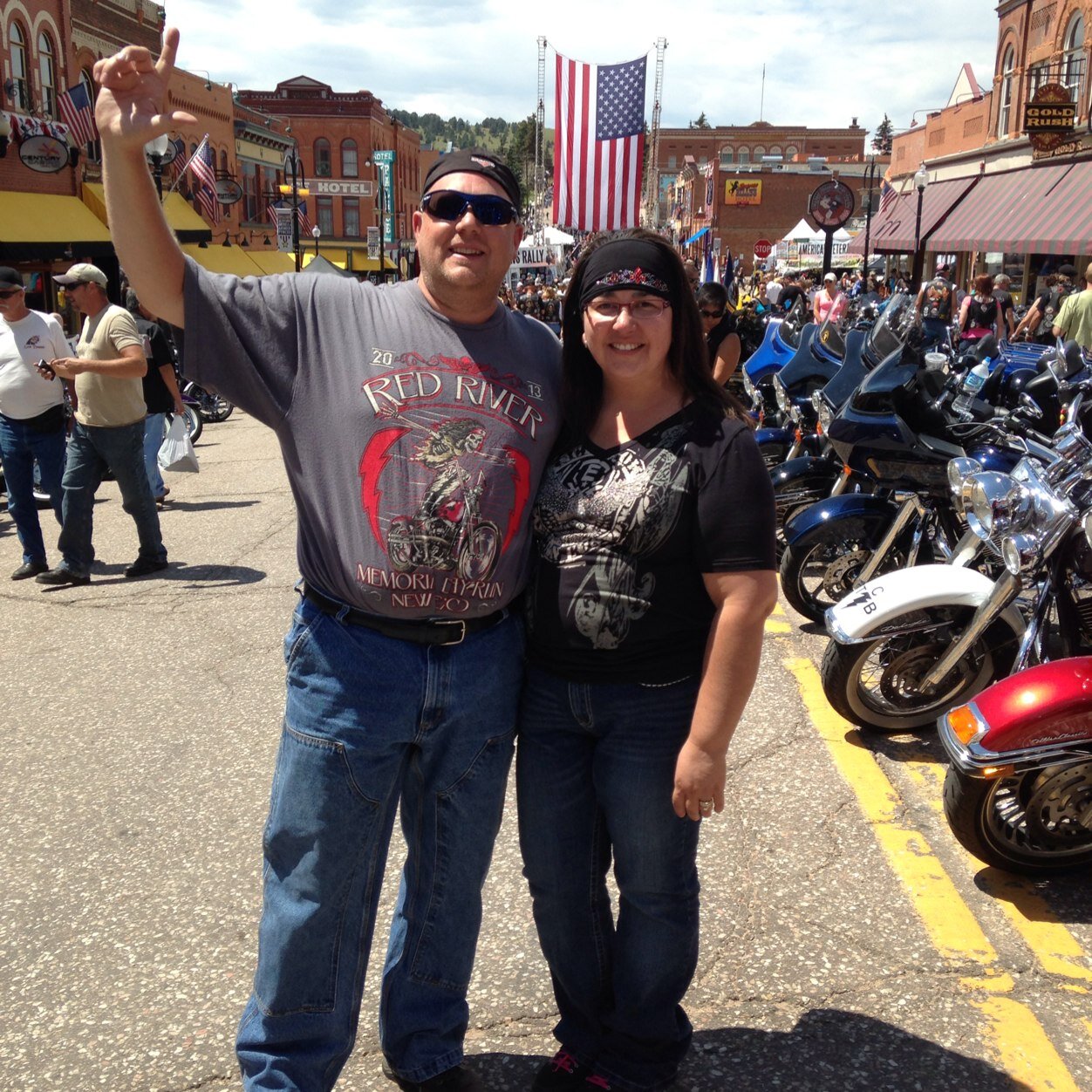 nvrblu04's profile picture. 