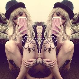 Fakedyfaux_'s profile picture. I fuck up a lot.. but I get bitches, lots of bitches, Tattoo artist residing in California. Oh and Im also a witch who likes tacos. {Roleplay}