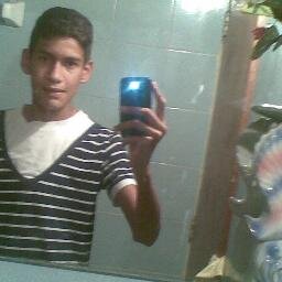 Tu eres lo mejor que a visto mis ojos
              SIGUEME Y YO YE SIGO