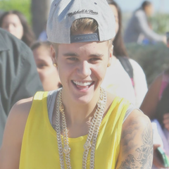 buy Justin Bieber's new album