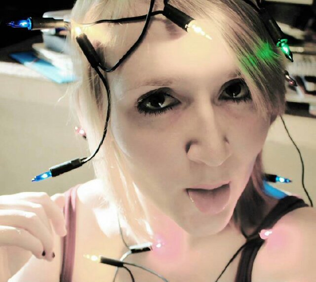I like Jared Leto, bright colours, music, anime, photographs, owls and fennec foxes.