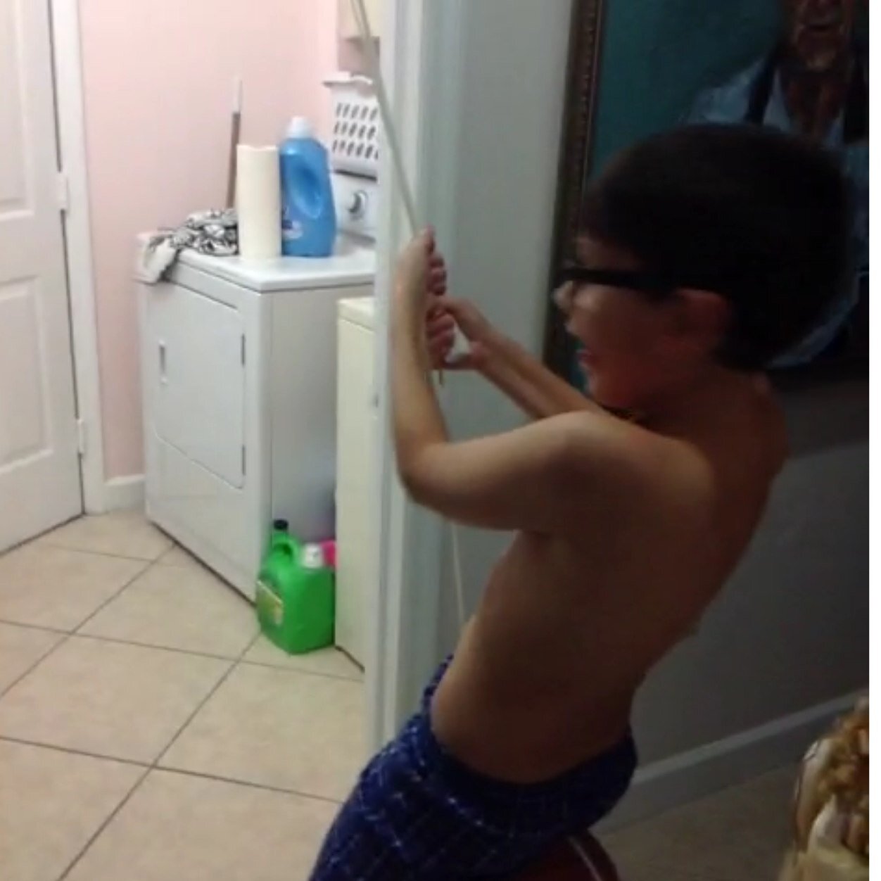Youtube/Vine Scopez
                                              Vine/DanielRocha