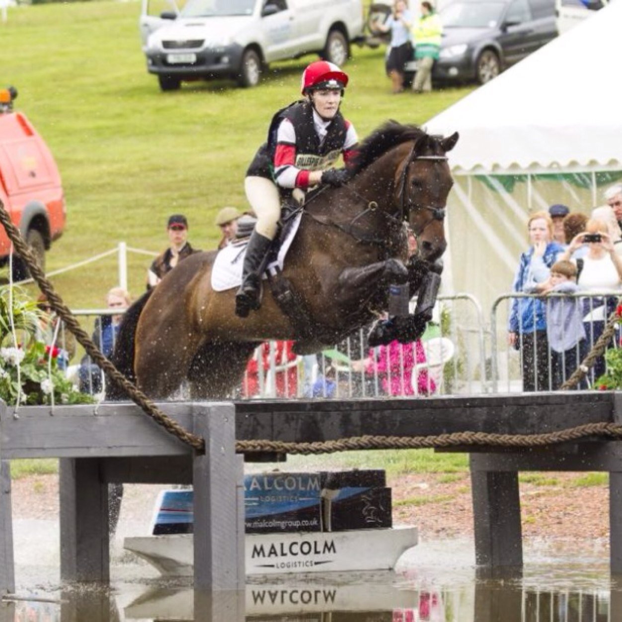 From Orkney living in the beautiful Scottish Highlands, keen photographer & love the adrenaline of eventing the small and mighty Mini!